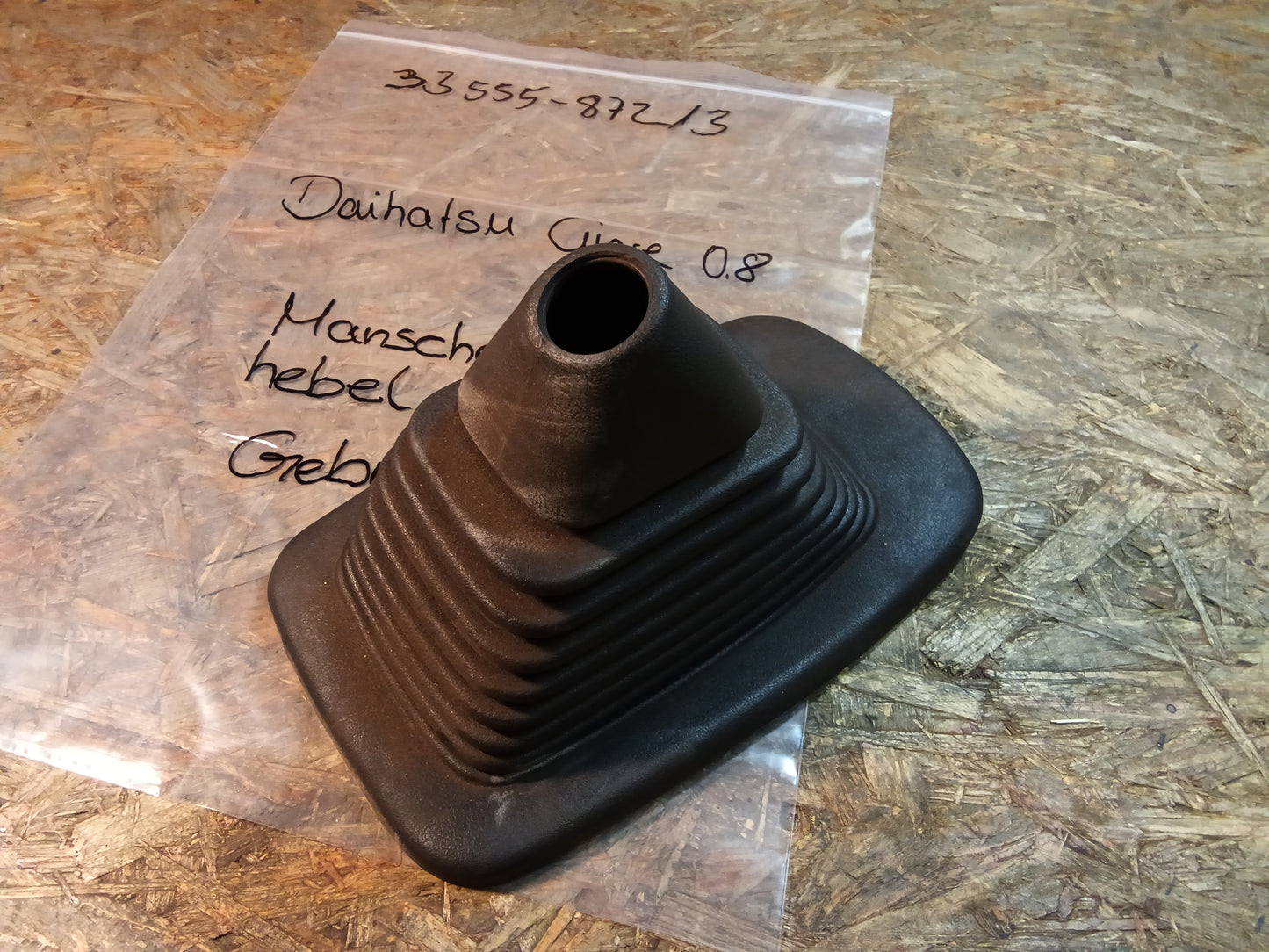 Daihatsu Cuore 0.8 Manschette Schalthebel GEBRAUCHT
