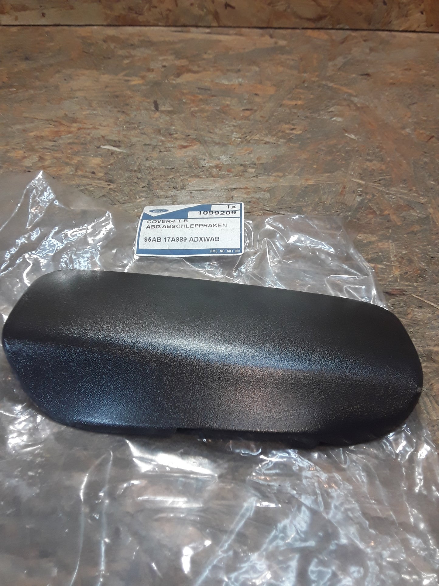 Ford Focus Abdeckung Abschlepphaken original Ford NEU