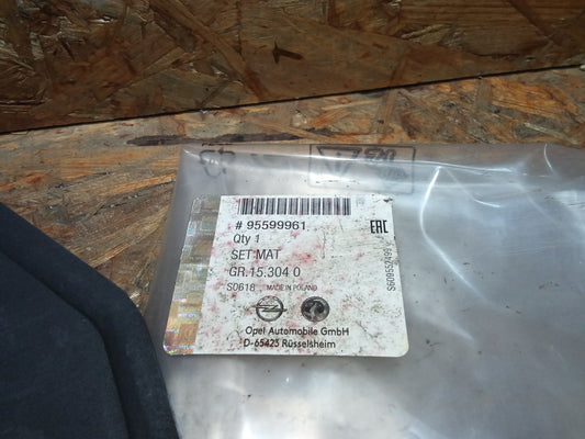 Combo E Fußmatten original GM NEU