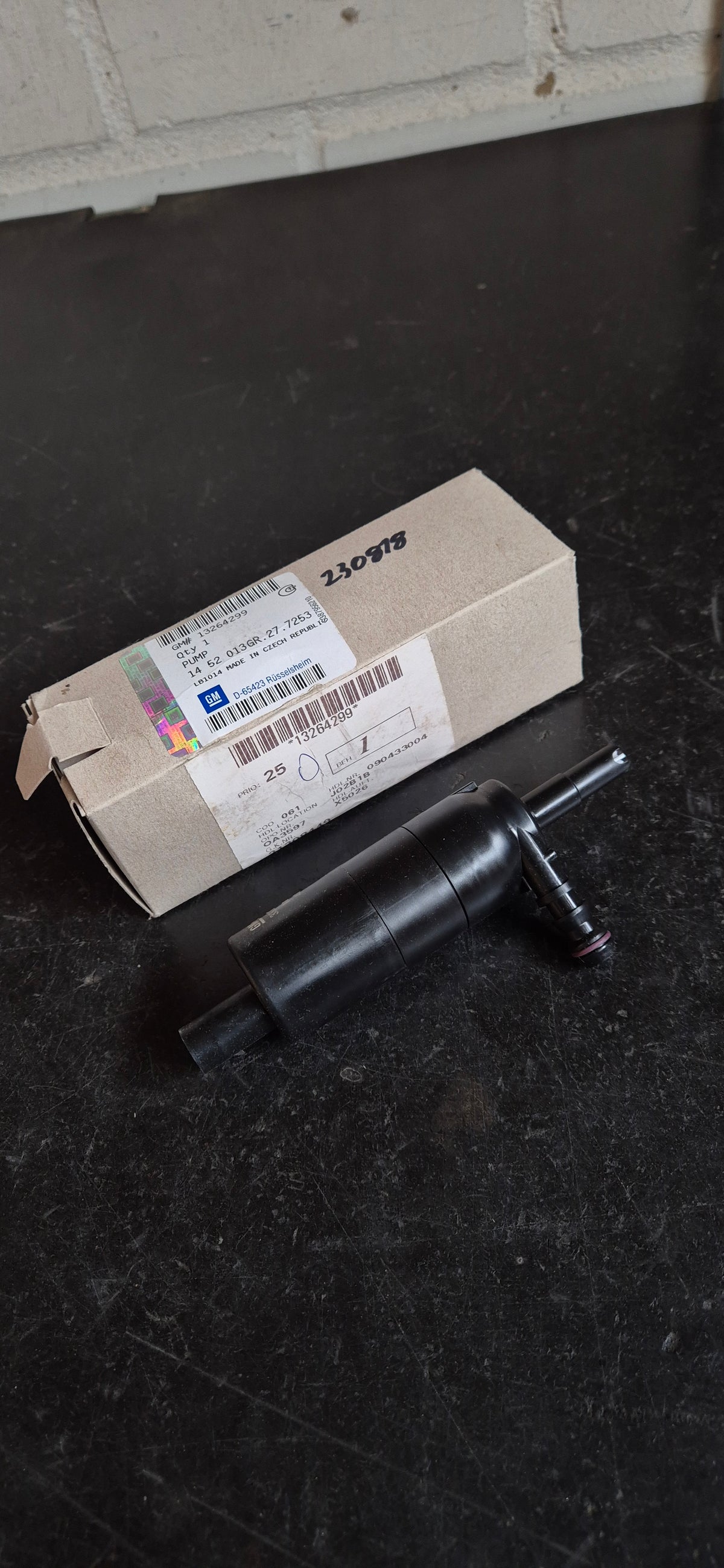 Waschwasserpumpe Astra, Zafira, Cascada Original GM Neu