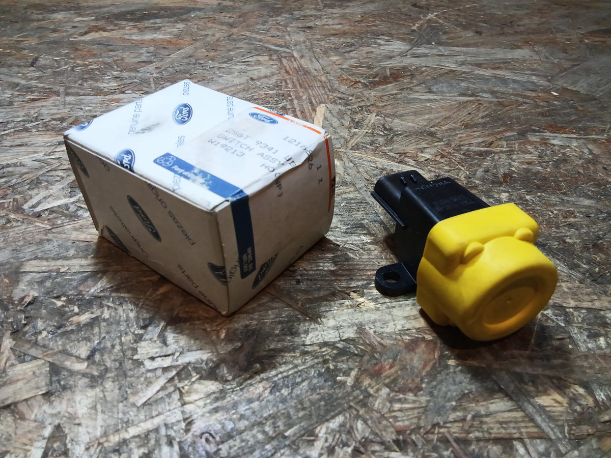 Ford Fiesta Kraftstoffabschaltschalter original Ford NEU