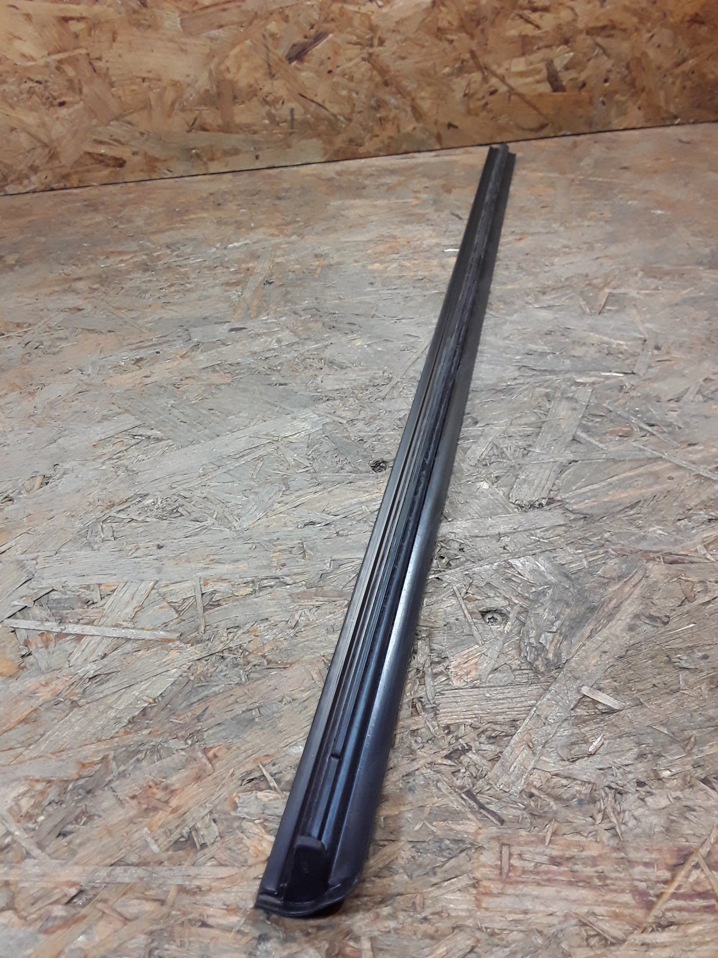 Ford Escort/ Orion Bj 08.90-11.92 Zierleiste links original Ford NEU