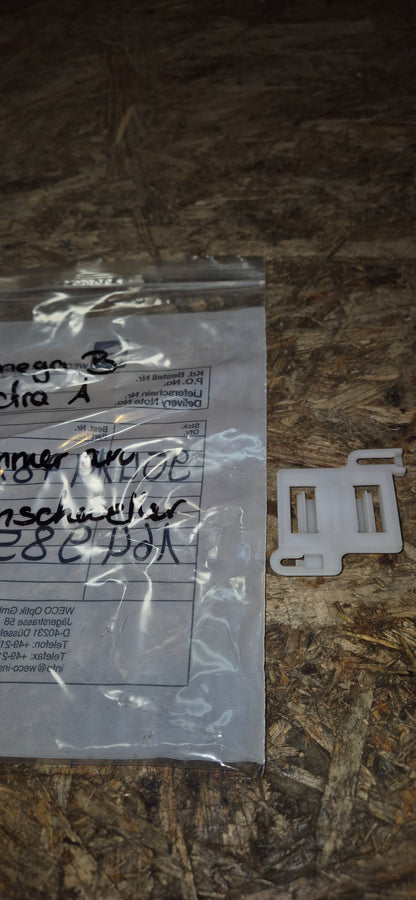 Klammer Seitenschweller, Omega, Vectra, Original GM Neu