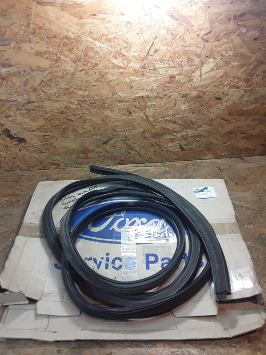 Ford Scorpio Bj 94-98 Kombi Dichtung Kantenschutz Heckklappe original Ford GEBRAUCHT