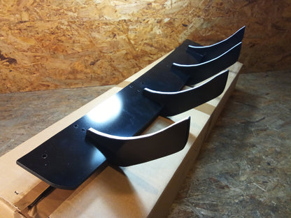 Gefräster Heckansatz Ford Kuga DM2 ab Bj.: 2016- Schwarz Matt