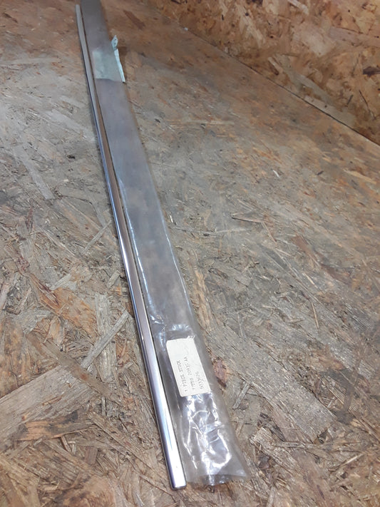 Ford Fiesta Bj 05.76-12.88 Zierleiste Fensterrahmen Türe vorne links original Ford NEU