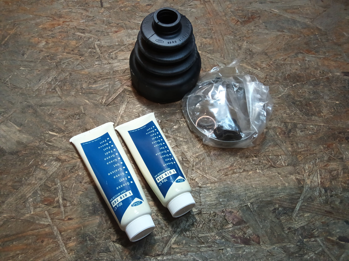 Ford Escort/ Focus/ Mondeo Achsmanschette Set original Ford NEU