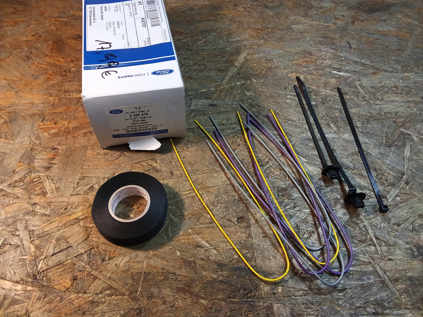 Ford Reparatur-Satz Abschirmkappe original Ford NEU