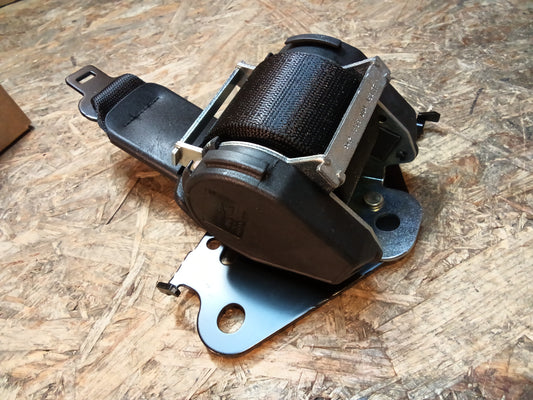 Meriva A Sicherheitsgurt hinten Mitte original GM NEU