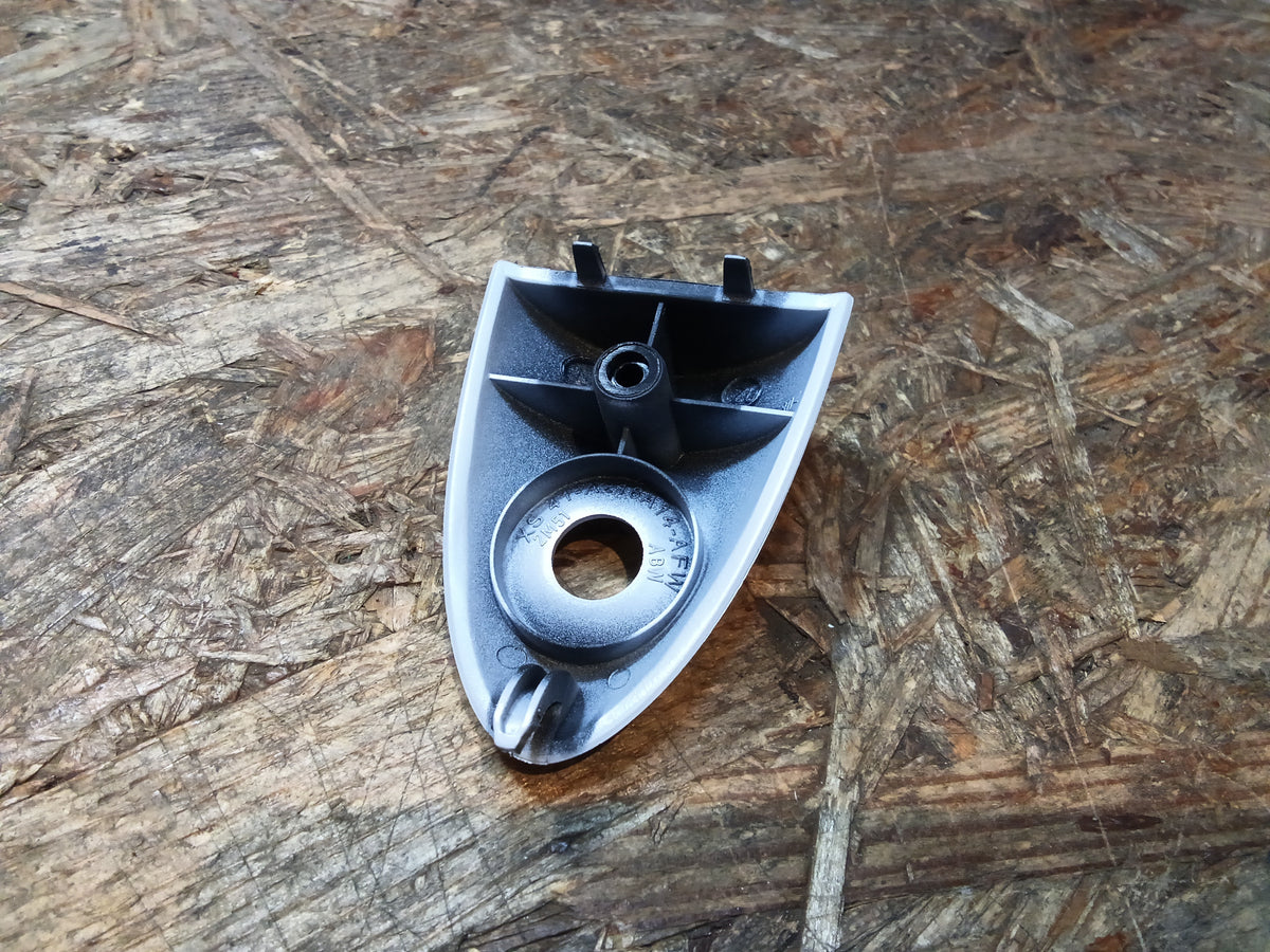 Ford Focus 98-05 Kappe Türgriff außen vorne mit Schlüsselloch original Ford NEU