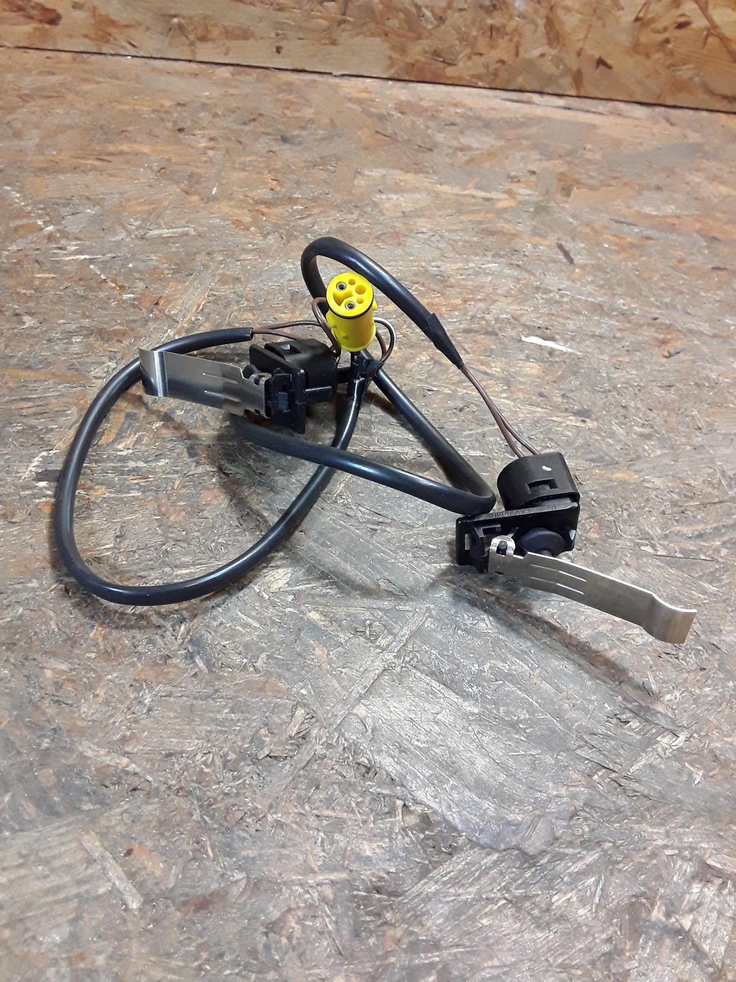 Ford Escort/  Orion Bj 86-90 ABS Sensor Warnschalter original Ford NEU