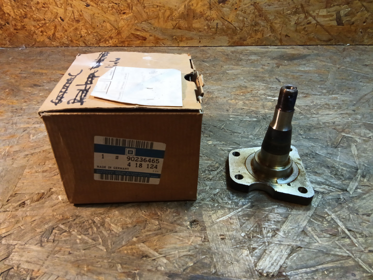 Kadett E Radlager mit Nabe original GM NEU