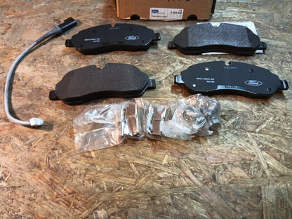 Ford Transit BJ 14 (+) DRW Bremsbeläge original Ford NEU