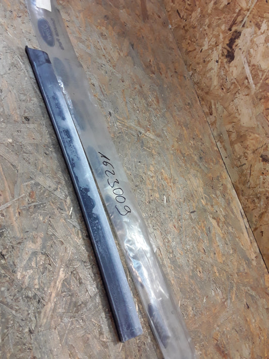 Ford Escort MK4 Cabrio Dichtung Verdeck außen vorne rechts original Ford NEU