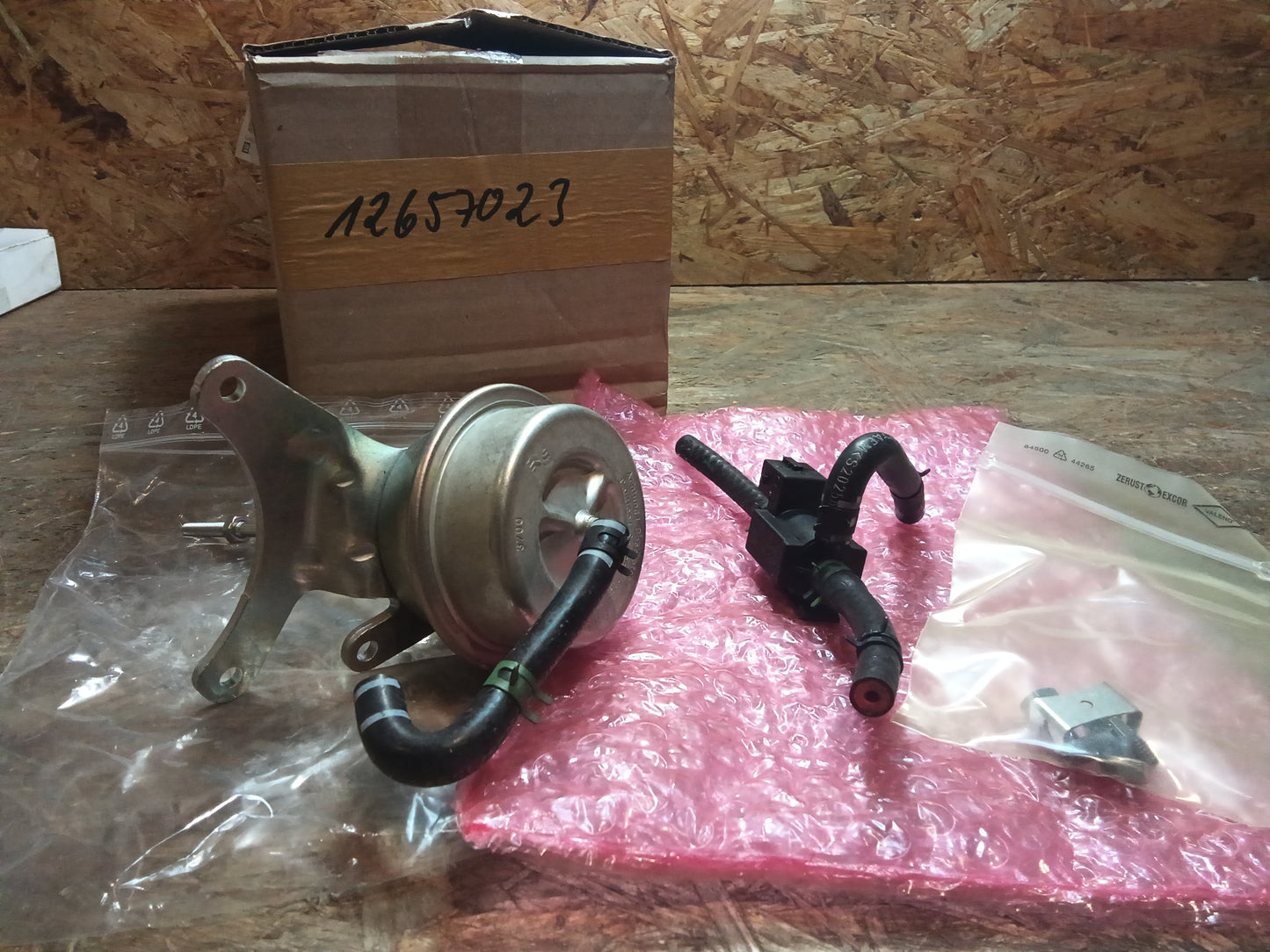 Vectra C Insignia A Saab 9-3 1.6-2.0 Turbo Druckwandler Abgassteuerung original GM NEU