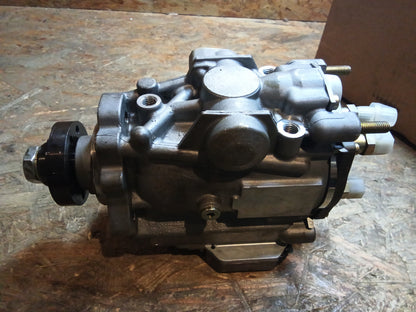 Ford Mondeo MK3 TDDi 2.0l Einspritzpumpe original Ford NEU