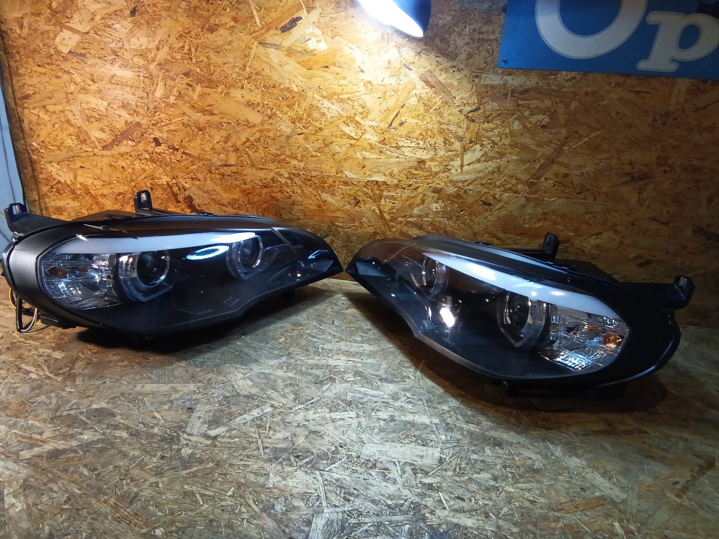 Xenon Schwarz DRL Scheinwerfer passend für BMW X5 (E70) 2008-2010