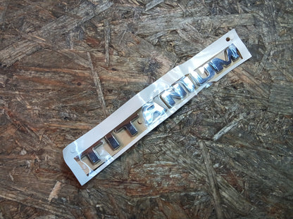 Ford Focus MK4 Emblem original Ford NEU