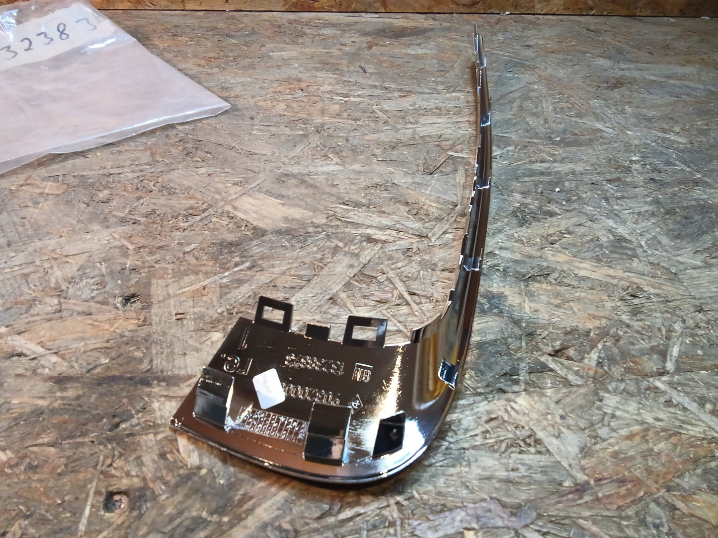 Insignia A Zierleiste original GM NEU