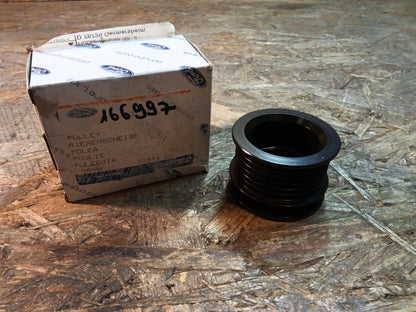 Ford Riemenscheibe Lichtmaschine original Ford NEU