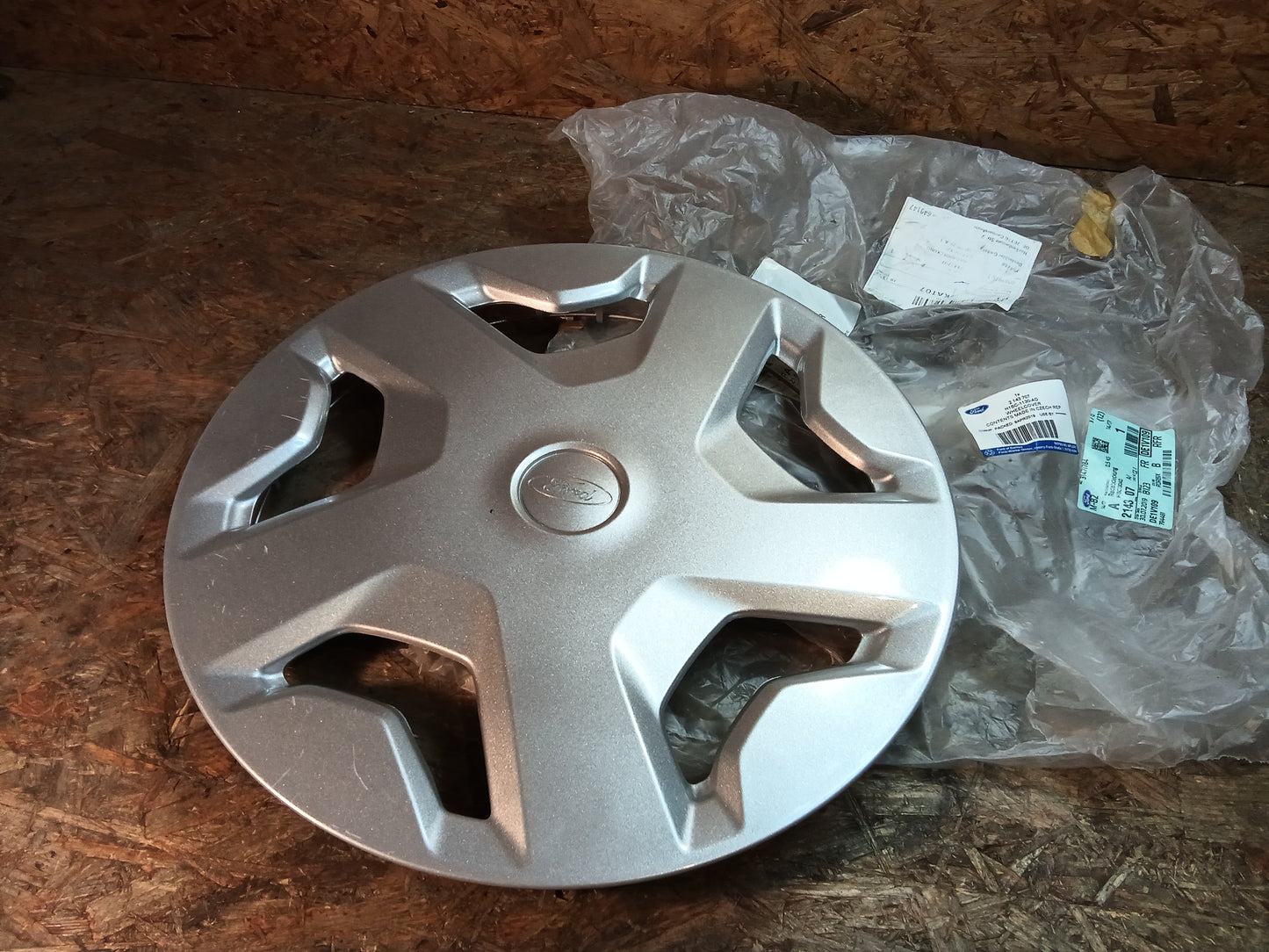 Ford Fiesta Radkappe 15" original Ford NEU