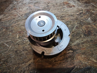 Astra G/H Meriva B Vectra C Wasserpumpe original GM NEU