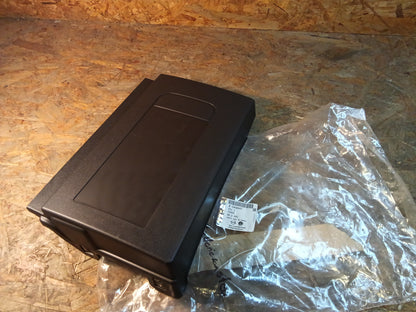 Vivaro B Deckel Batteriekasten original GM NEU