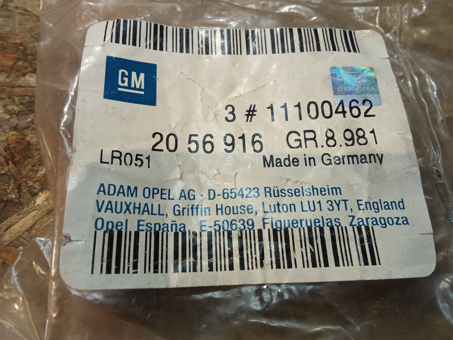 Vectra B 2.2i Stehbolzen Abgaskrümmer original GM NEU