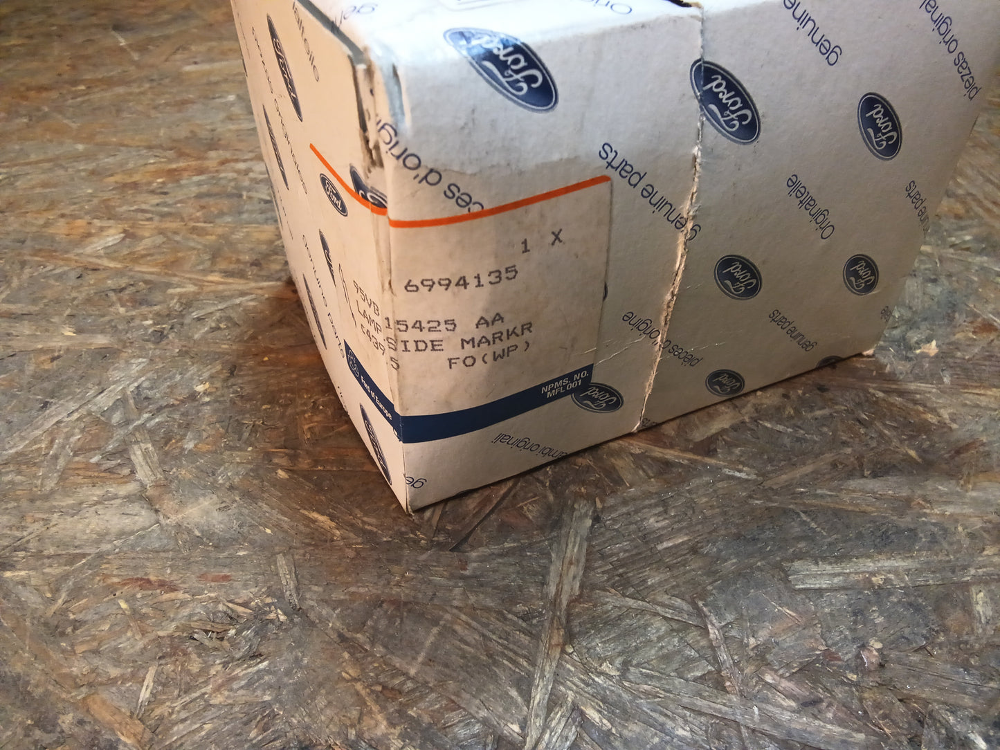 Ford Transit seitliche Begrenzungsleuchte original Ford NEU