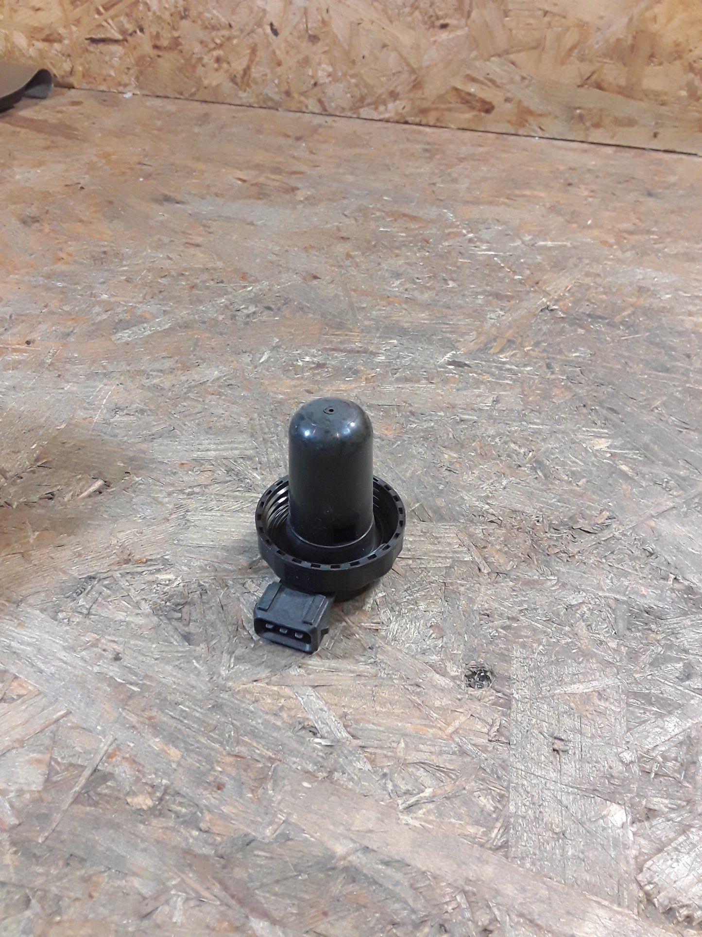 Ford Fiesta IV Verschluss Bremsflüssigkeitsbehälter original Ford NEU