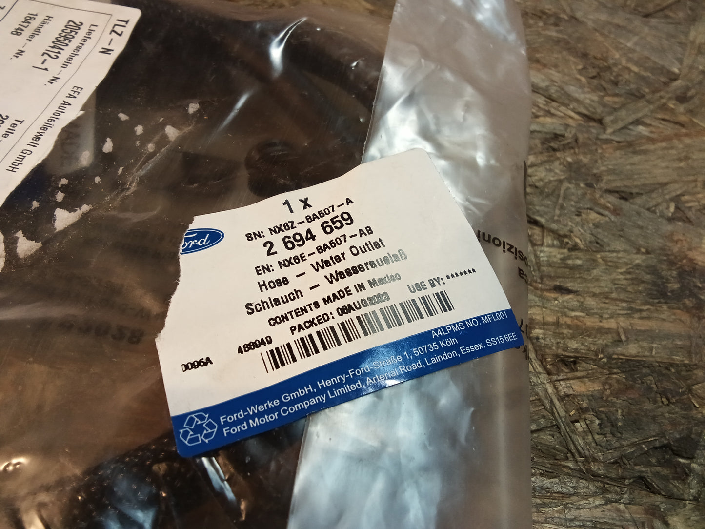 Ford Kuga Schlauch Wasserauslass original Ford NEU