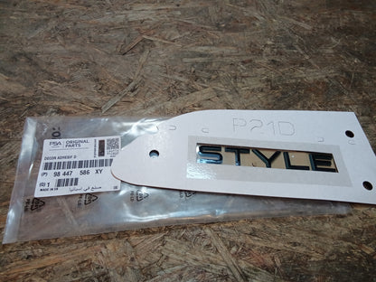 Peugeot 208 (P21) MK2 Emblem Seitenleiste H.R original PSA NEU