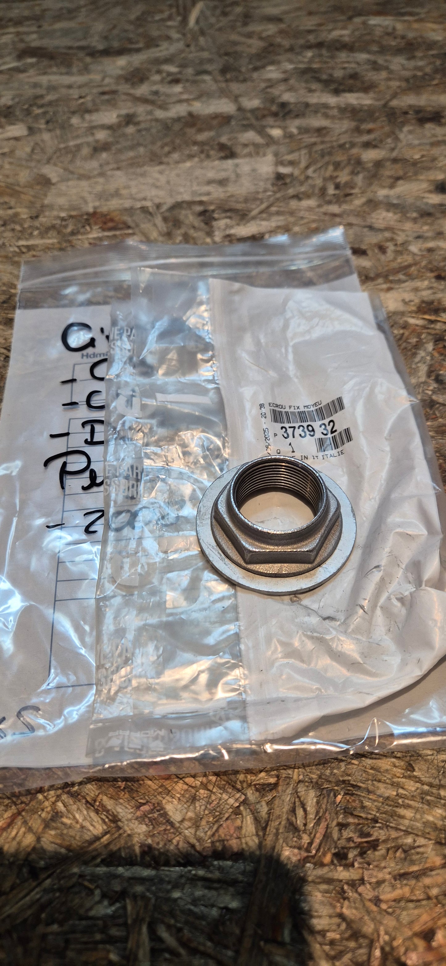 Mutter Schraube Citroen, Peugeot Original Neu