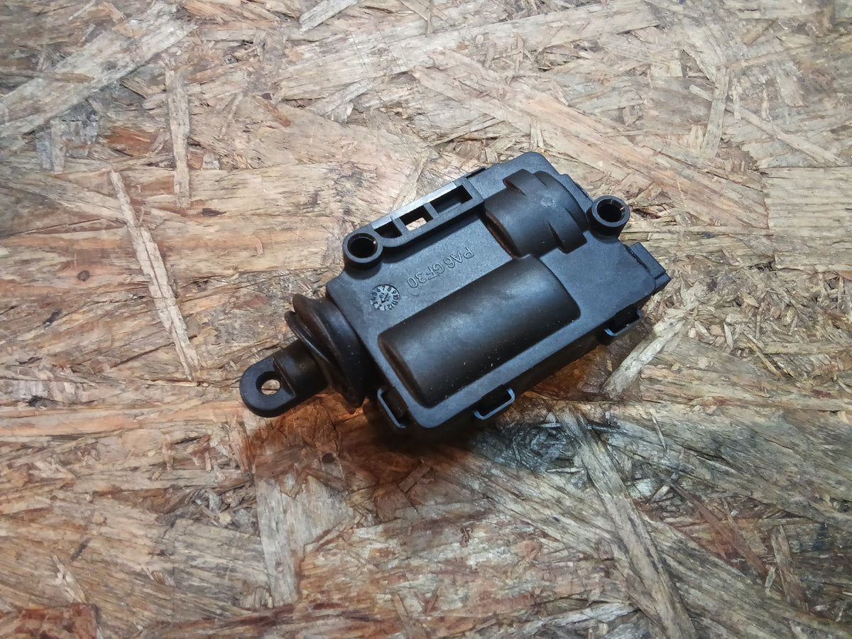 Zafira A (T98) Stellelement für Zentralverriegelung original GM NEU