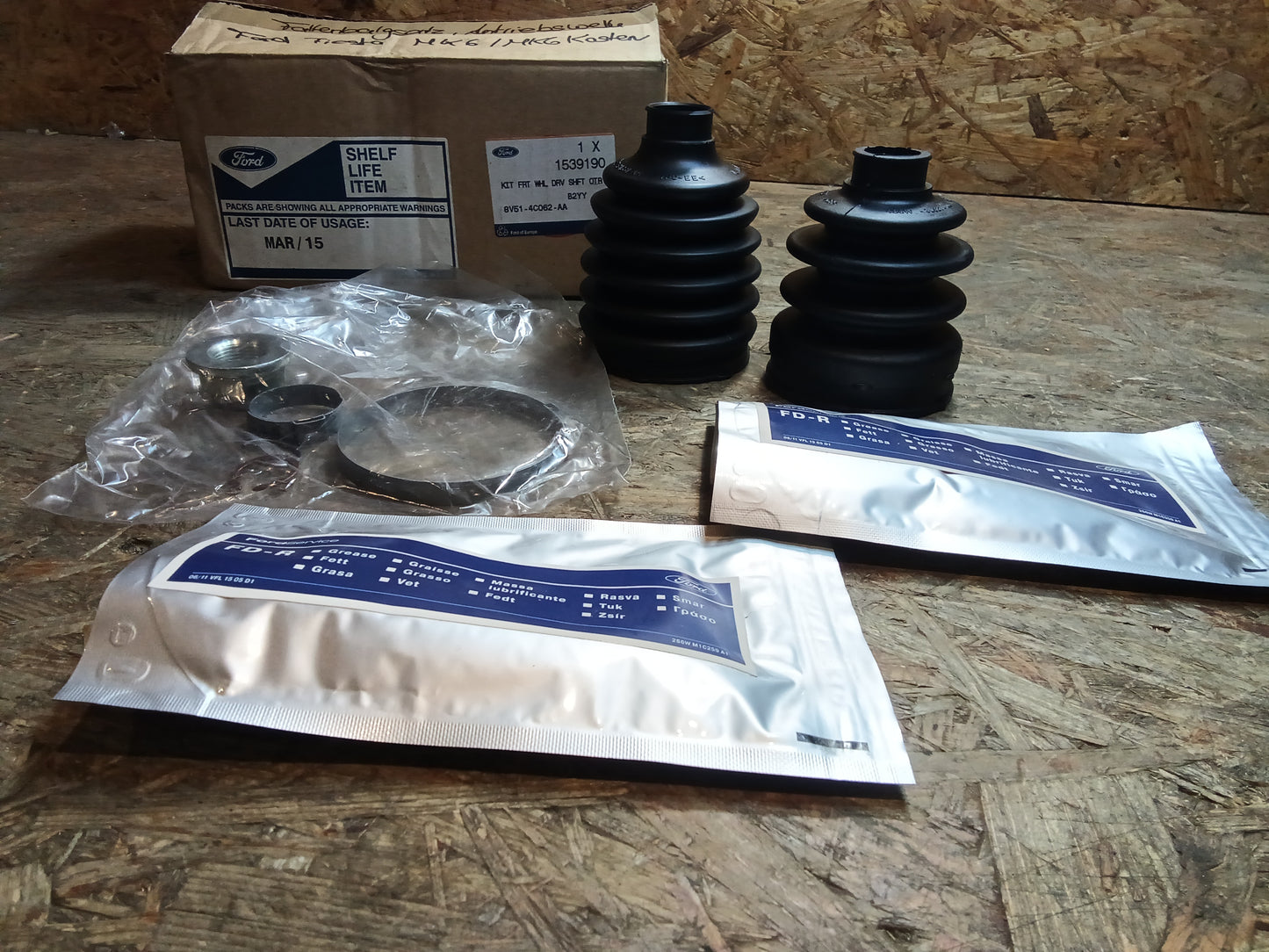 Ford Fiesta MK6/MK6 Kasten Faltenbalgsatz Antriebswelle original Ford NEU