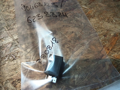 Omega B 2,5l V6 Relais Glühlampenkontrolle original GM Opel NEU
