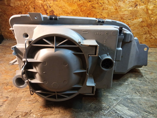 Omega A Scheinwerfer rechts original GM NEU