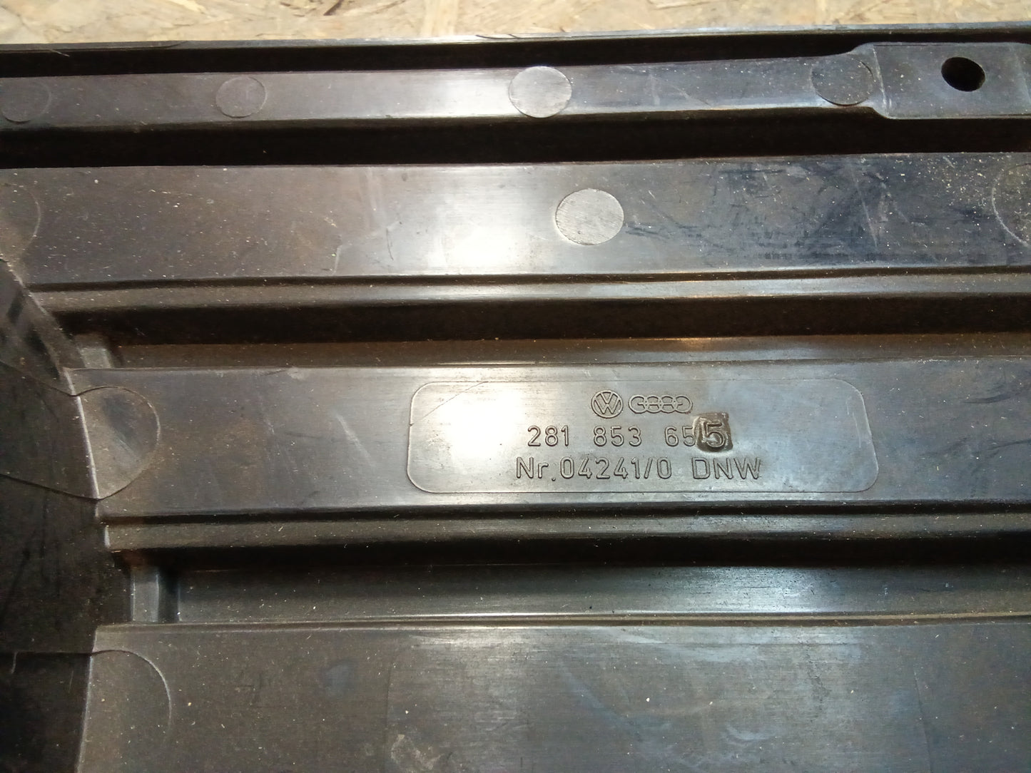 VW LT 28 Blende Scheinwerfer, schwarz GEBRAUCHT