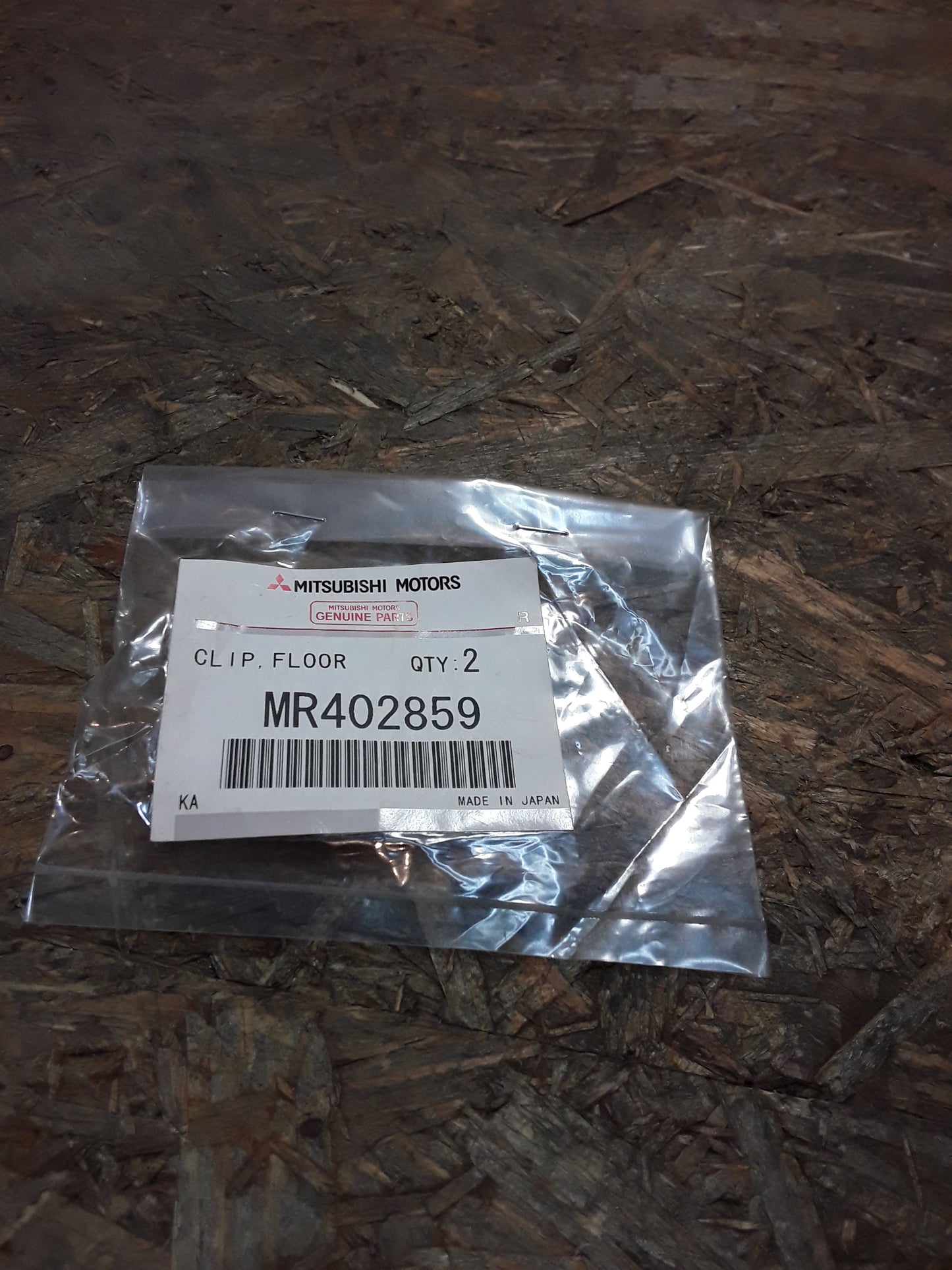 Mitsubishi EVO 7/8/9 Clip Bodenkonsole original Mitsubishi NEU