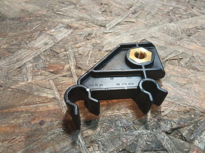 Omega B Halter Kraftstoffleitung original GM NEU