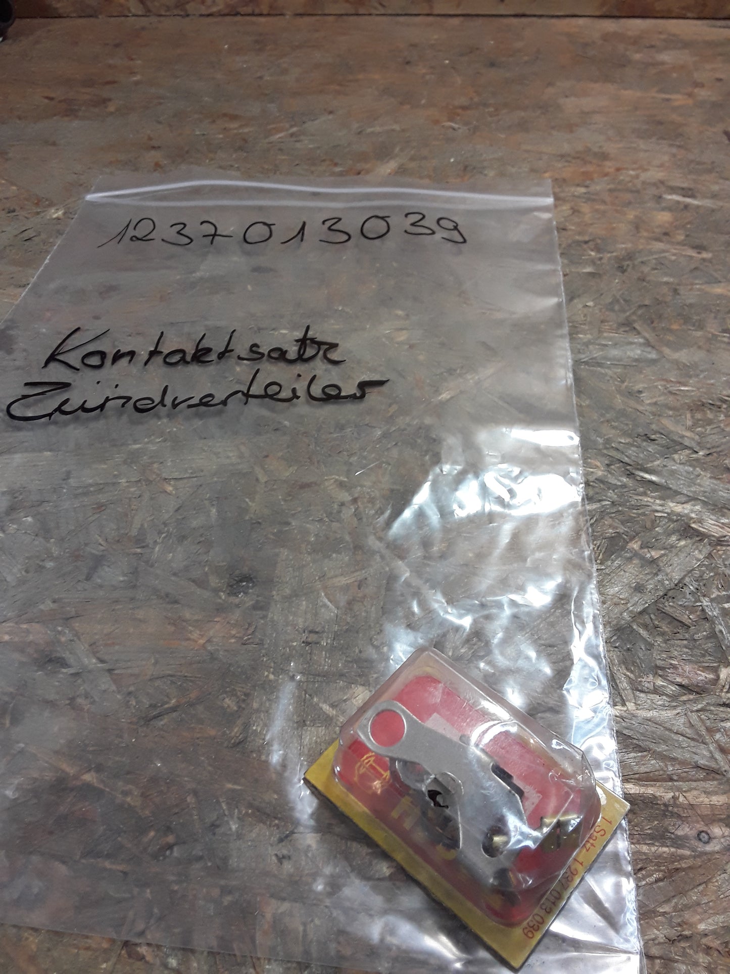 VW Kontaktsatz Zündverteiler original Bosch NEU