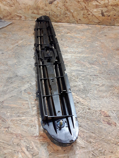 Ford Escort/ Orion Kühlergrill Zwischenstück original Ford NEU