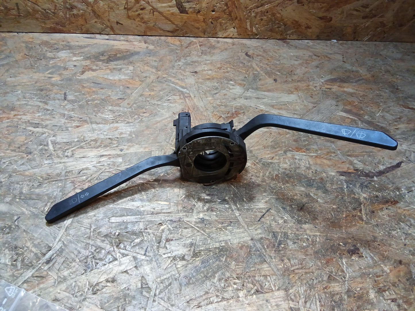 VW Golf, Jetta, Caddy, MK1 Typ17 Blinkerhebel / Lenkstockschalter original VW GEBRAUCHT