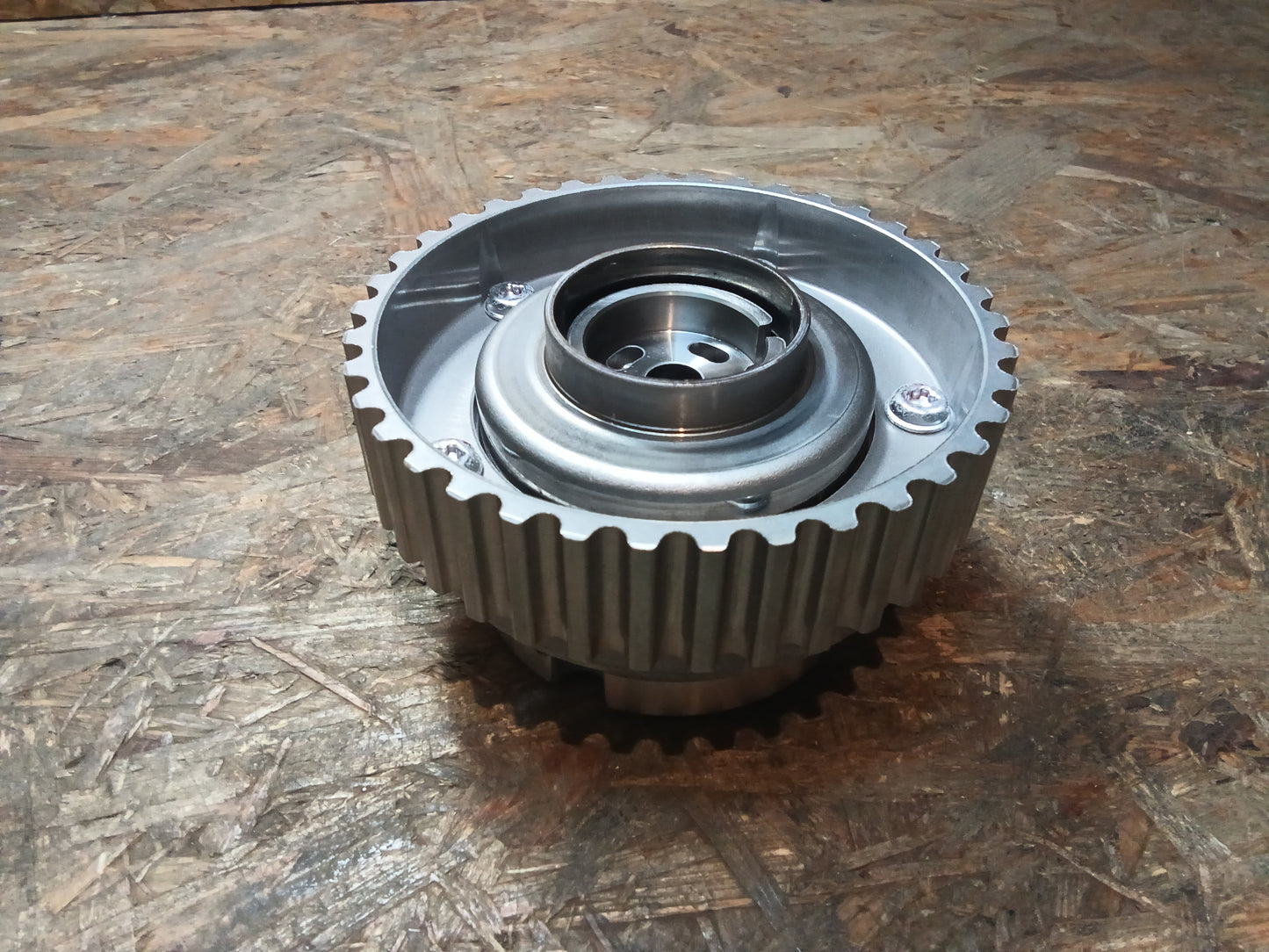 Ford C-Max ll/ Fiesta Vl/ Focus lll Zahnrad Nockenwelle Auslaßseite 38 Zähne original Ford NEU