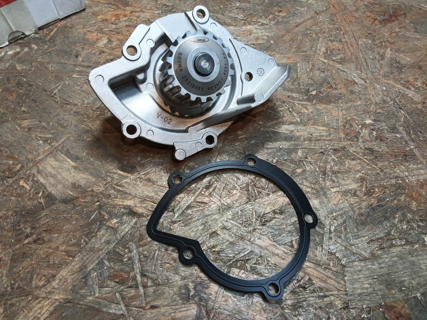 Ford Kuga Wasserpumpe original Motorcraft NEU