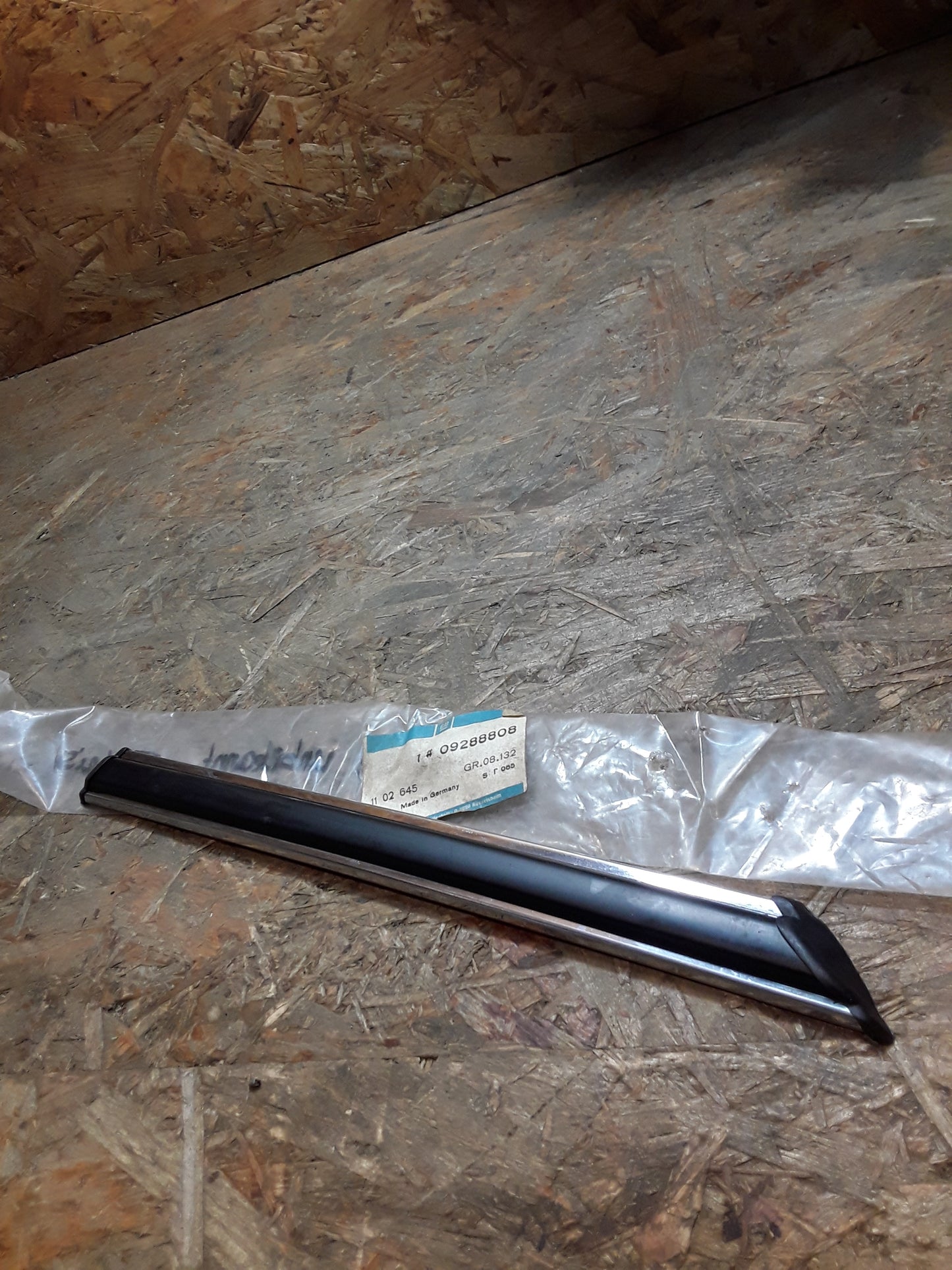 Modell unbekannt Zierleiste original GM Opel NEU