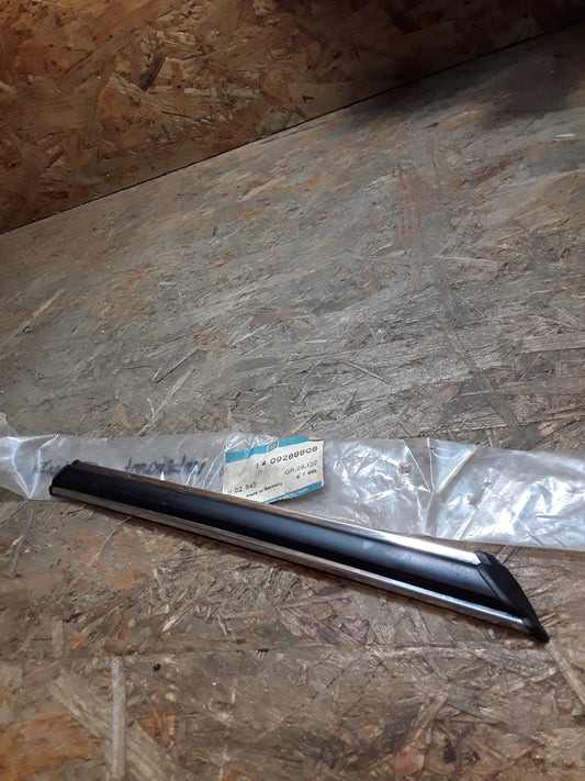 Modell unbekannt Zierleiste original GM Opel NEU