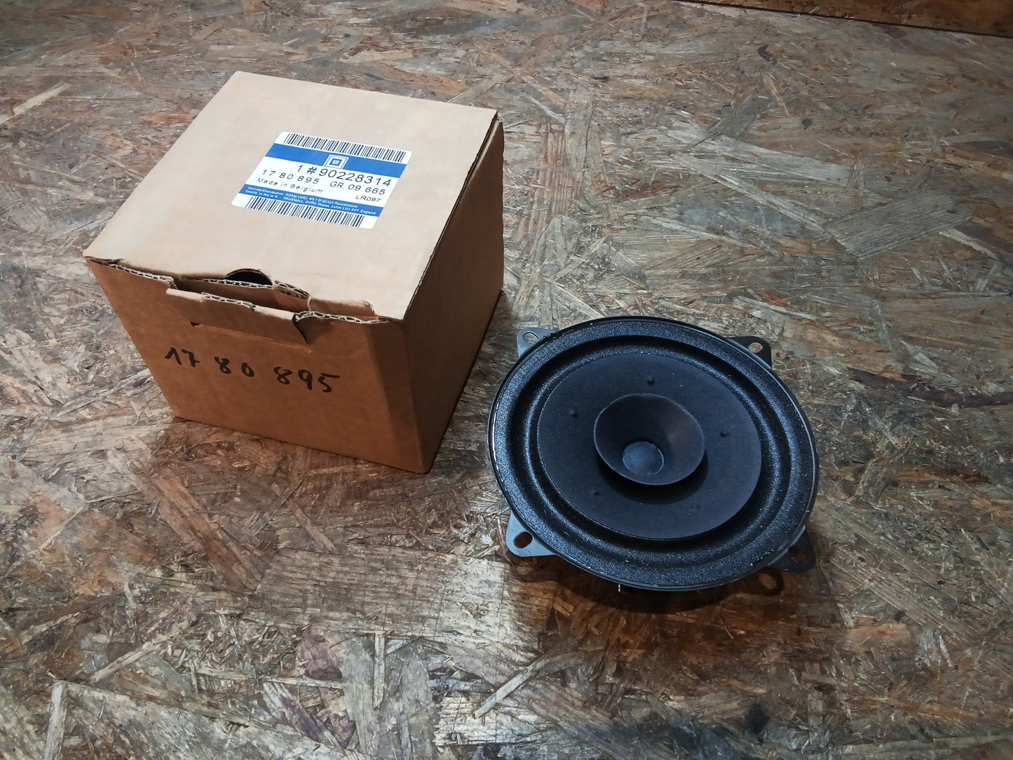 Corsa B Vectra A Kadett E Lautsprecher hinten original GM NEU