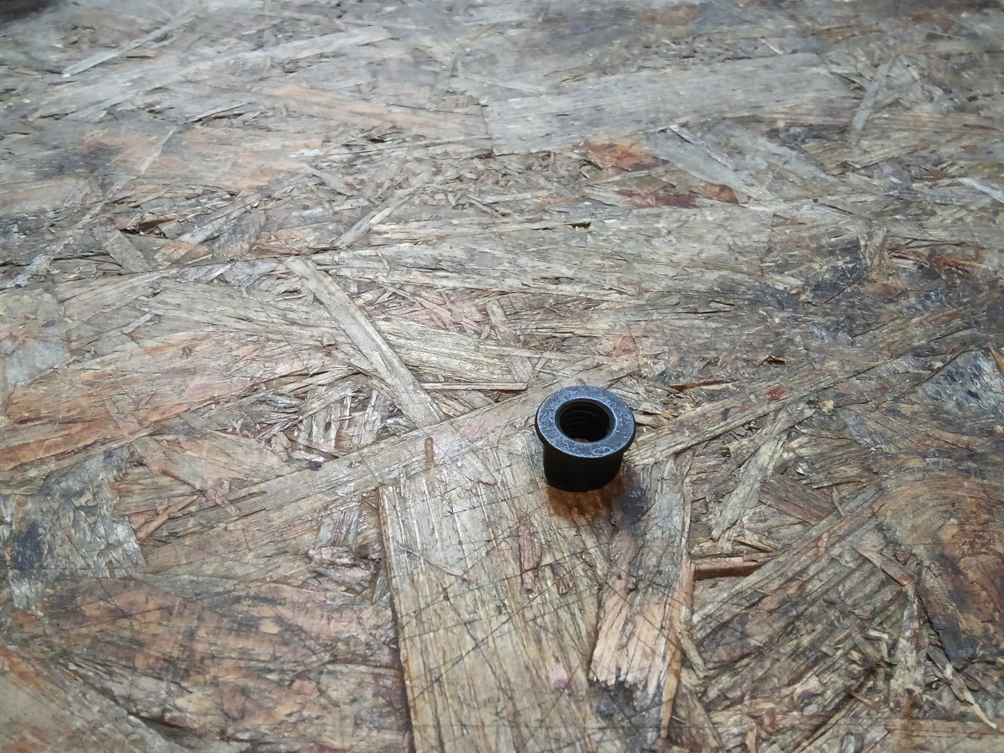 Mokka Mutter Turbolader an Auspuffkrümmer original GM NEU