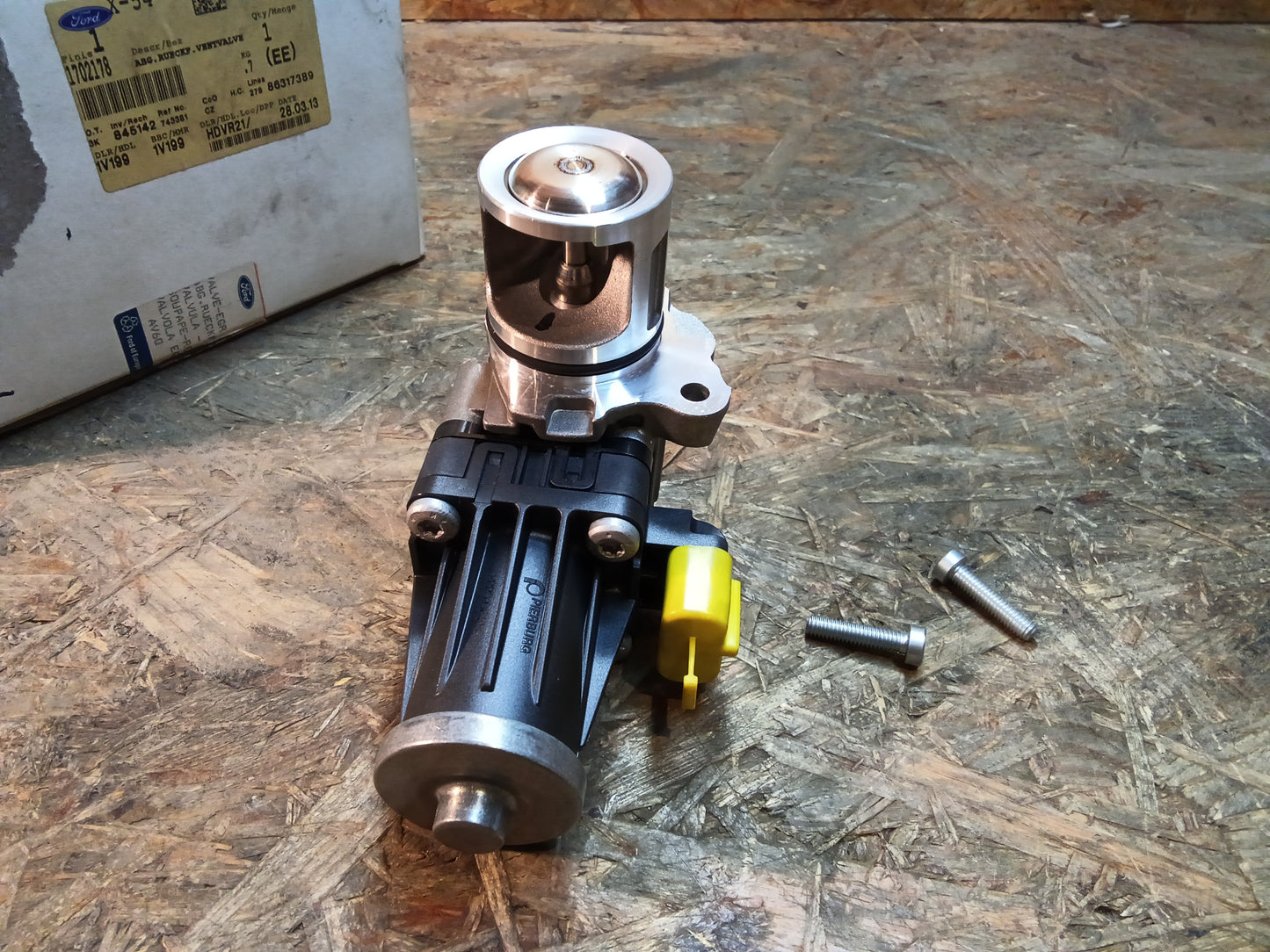 Ford C-Max S-Max Fiesta 1.6l AGR-Ventil original Ford NEU